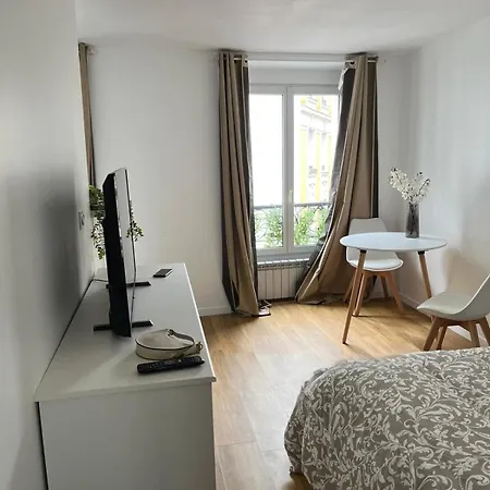 Bright Studio Near The Marais Appartamento *